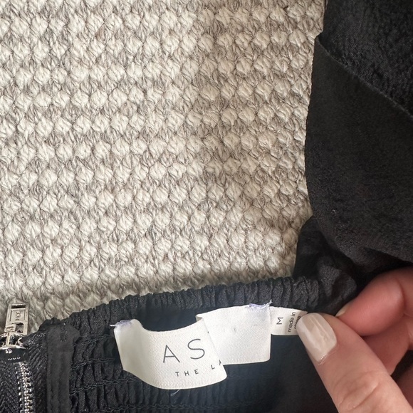 Women’s ASTR The Label Paola Top - Picture 4 of 5